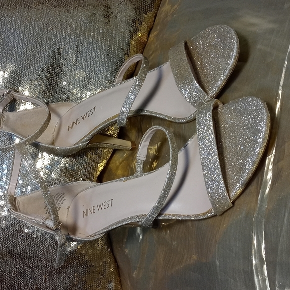 Nine West Shoes - NINE WEST GOLD GLITTER STRAPPY HEELS